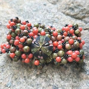 VTG artisan bracelet/ green/coral Jasper beads